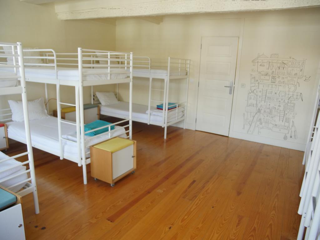 Santiago 31 Hostel Guimarães Eksteriør billede