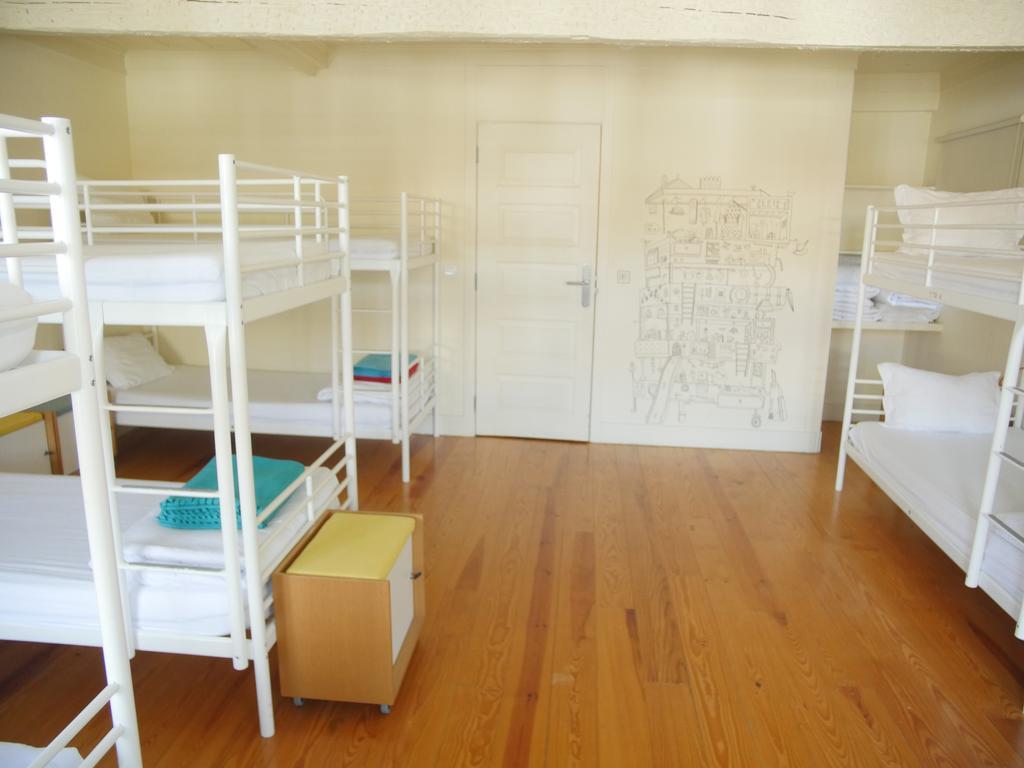 Santiago 31 Hostel Guimarães Eksteriør billede